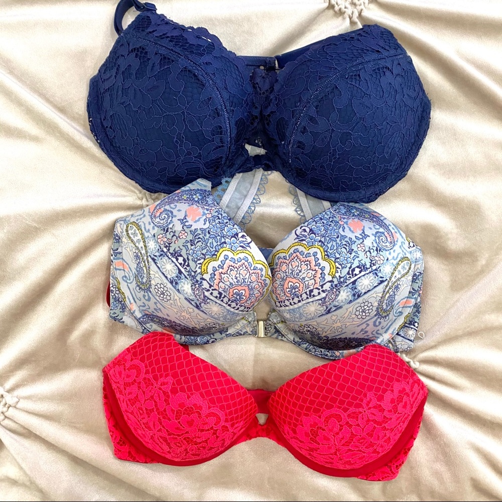 Victoria’s Secret “Very Sexy push up” bras 32D